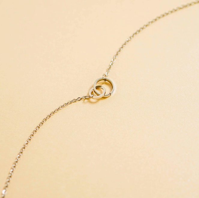 Silver Linked Rings Necklace