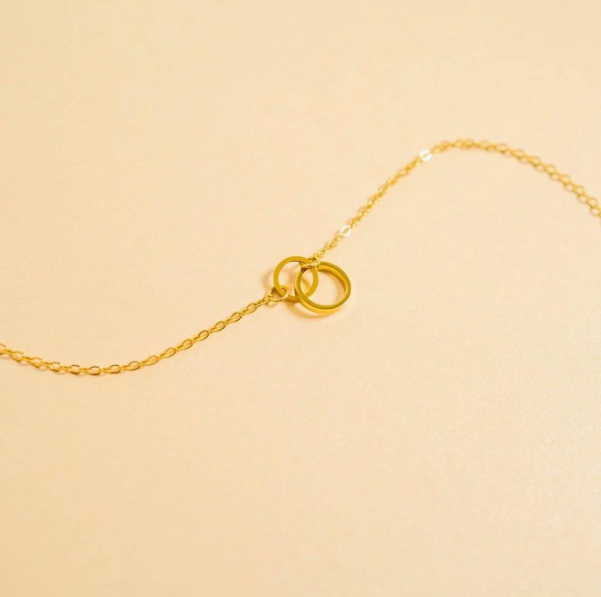Gold Linked Rings Necklace